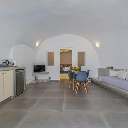 Holiday home Cally Cave House Fira (Santorini)