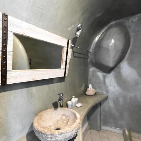 Cally Cave House